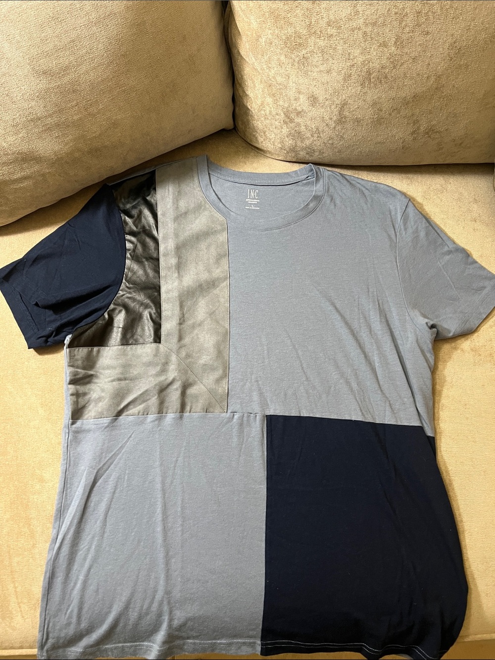 INC International Concepts Men’s Colorblocked Short Sleeve Tee in Gray & Navy L